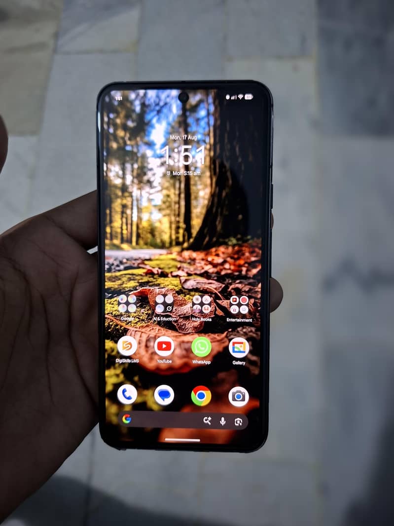 Google Pixel 8 7