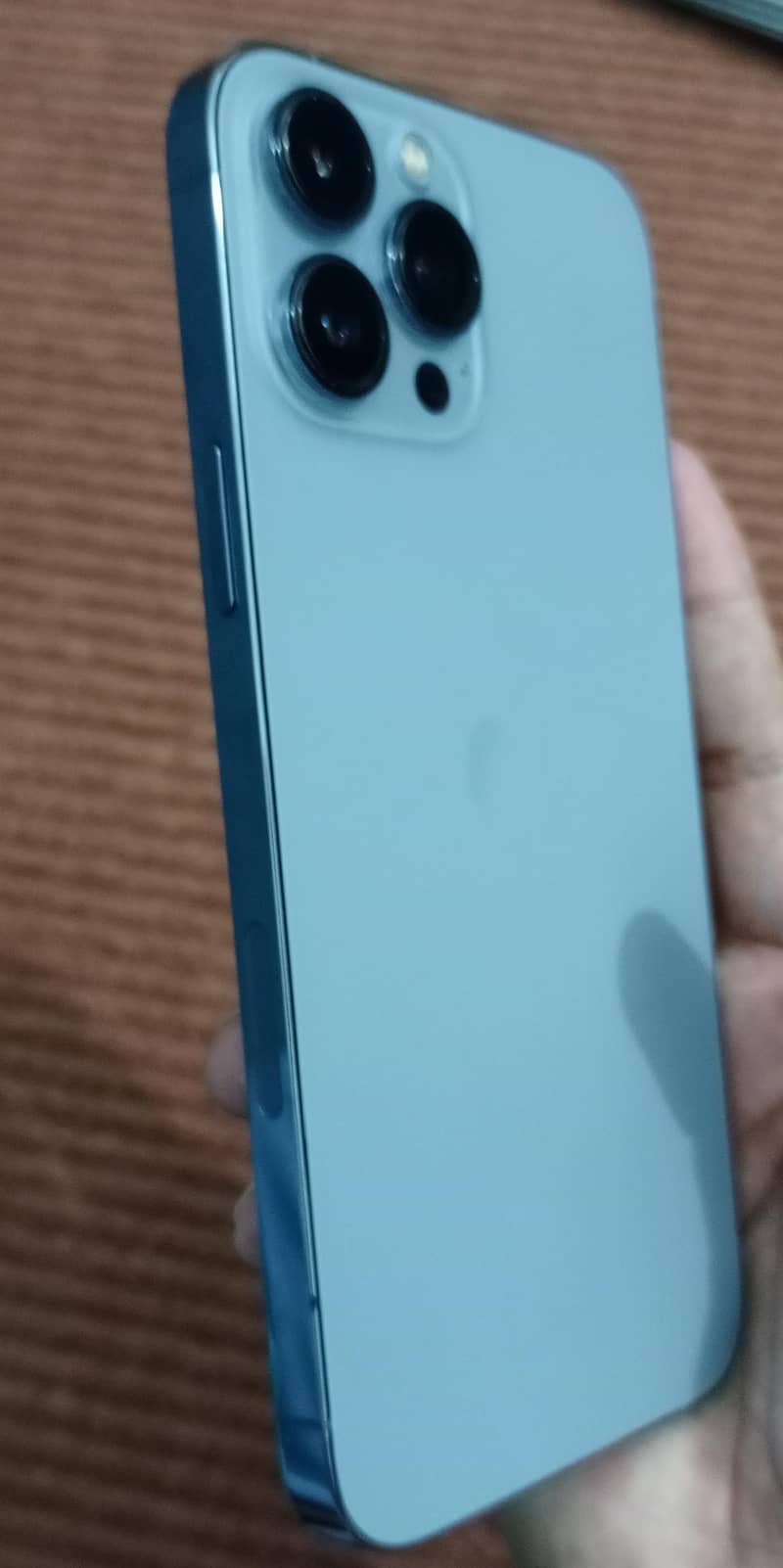 Apple iPhone 13 Pro Max 2