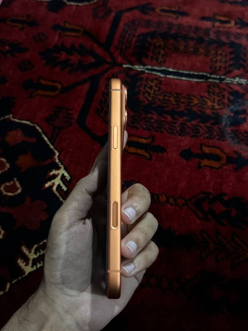 Apple iPhone 17 Pro Max 5