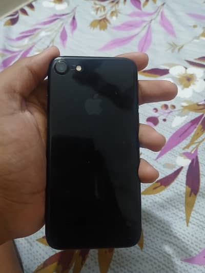 Apple iPhone 7
