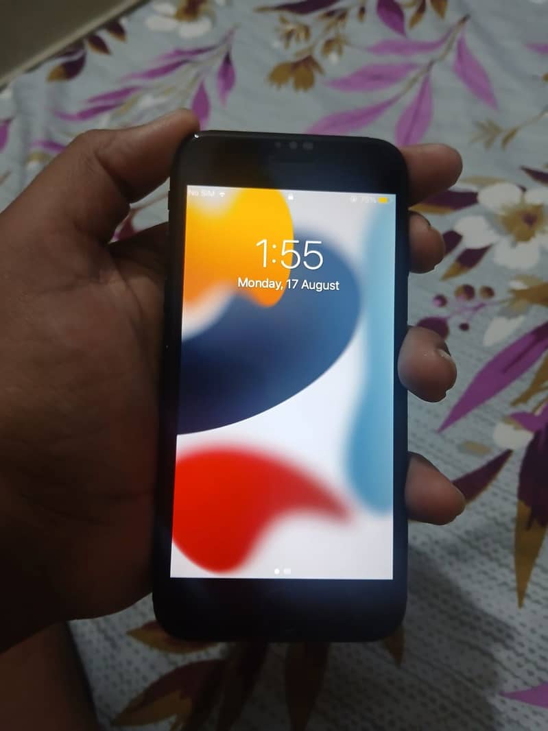 Apple iPhone 7 1