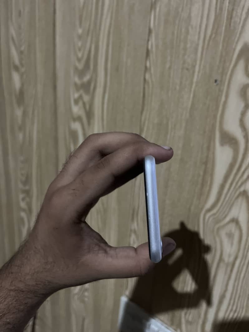 Apple iPhone SE 2