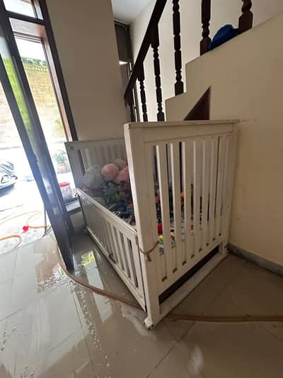 Baby cot