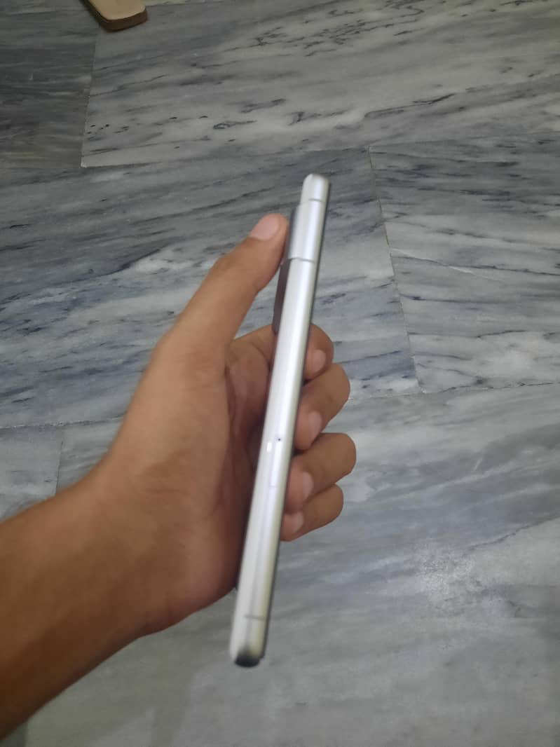 Google Pixel 7 5