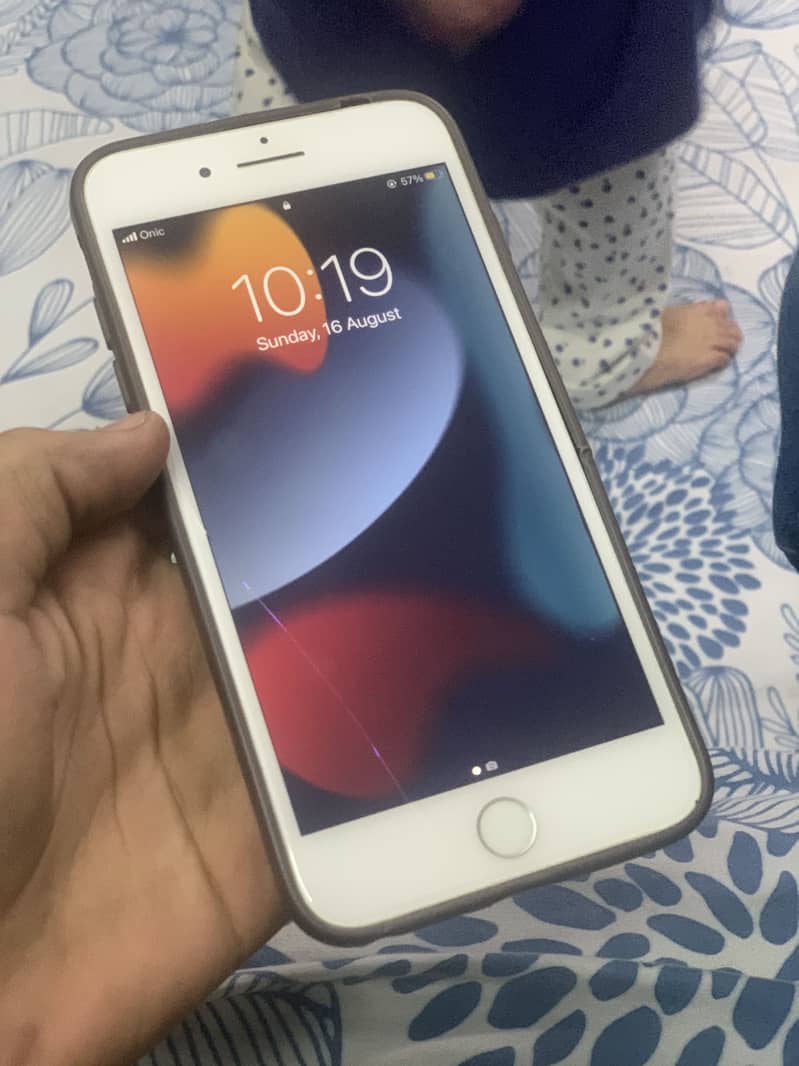 Apple iPhone 7 Plus 1
