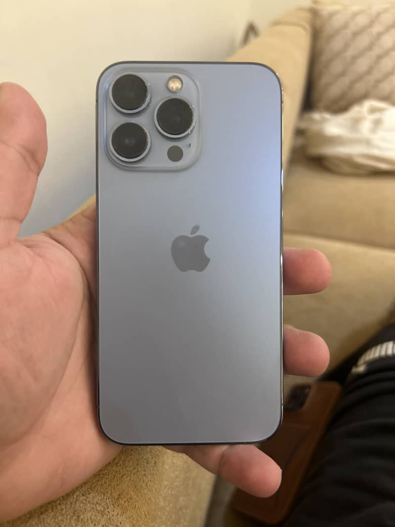 Iphone 13 pro almost mint condition. 1