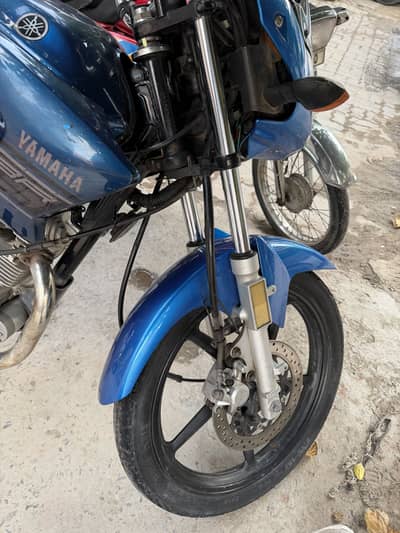 YBR 125