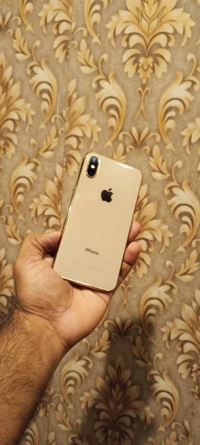 iphone xs. 256GB. byepass