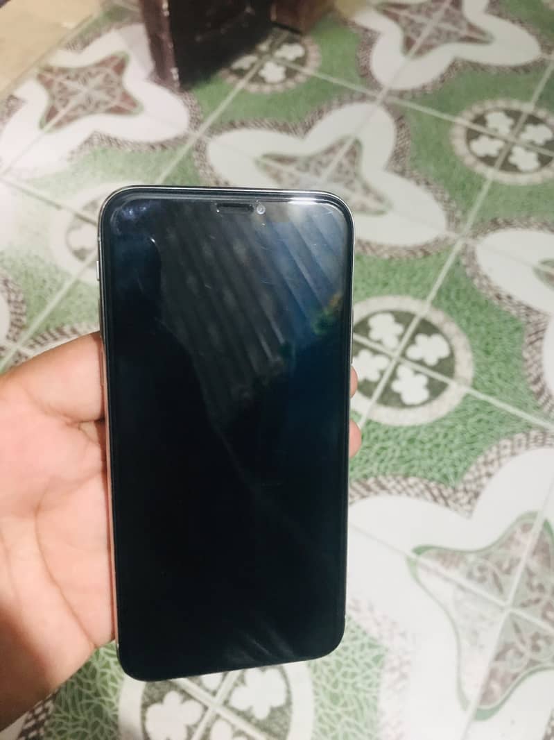Apple iPhone X 3