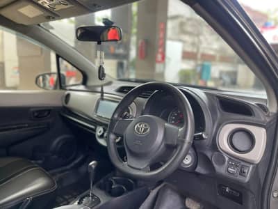 Toyota Vitz 2011 / 2014