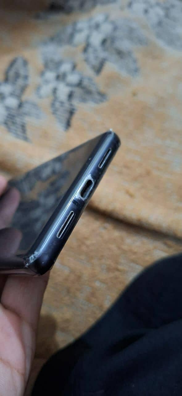Google Pixel 7 4