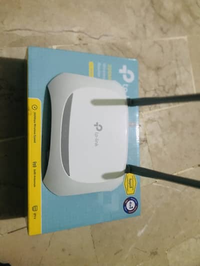 Tp Link wifi router model wr840n all ok new condition