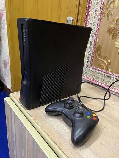 Xbox 360 Console for Sale – Excellent Working Condition