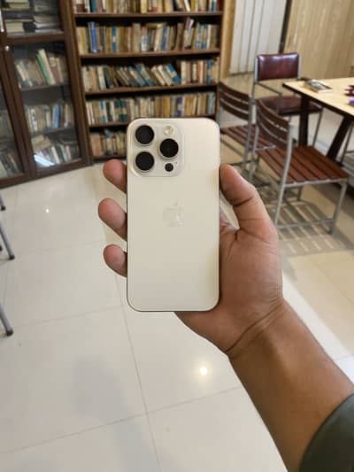 Apple iPhone 15 Pro