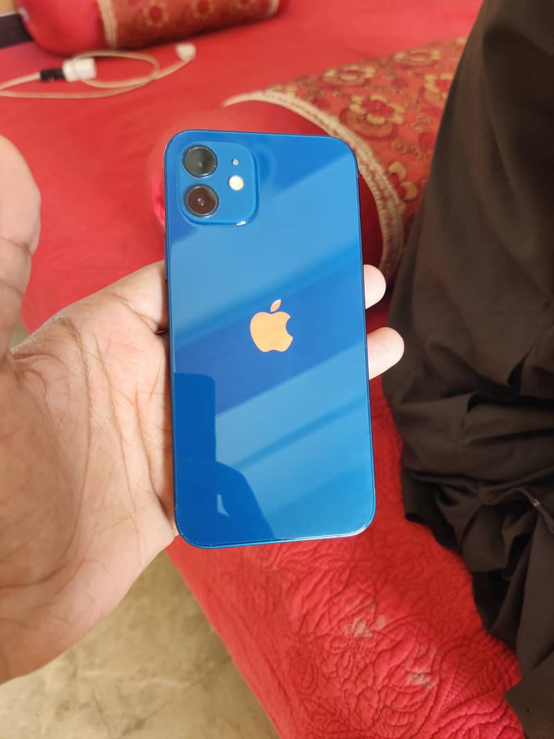 iPhone 12 mini 0