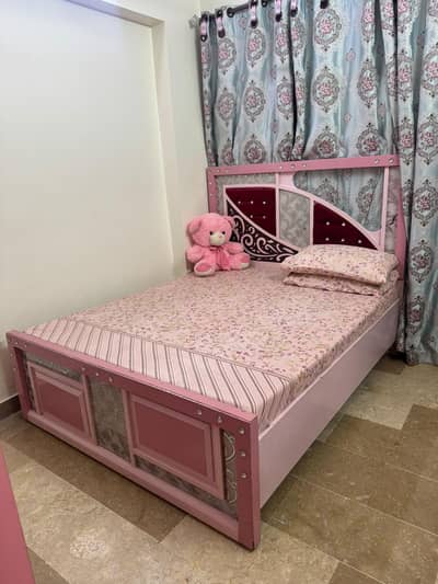 complete furniture set bed almari dressing drawers show case