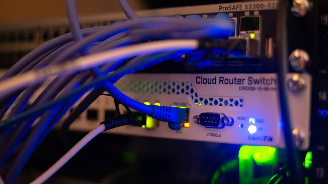 SERVER | Network Switches & NETWORK INSTALLATION & CONFIGURATION 7