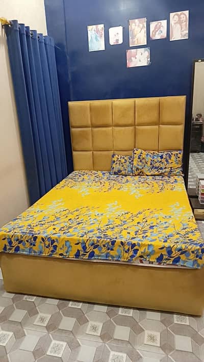 bed set and study table