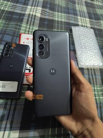 Motorola Edge Plus 2022 5g uw it's a powerful product