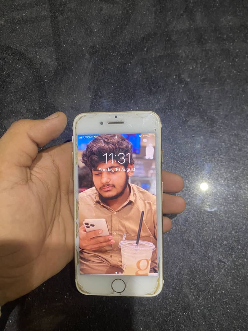 Apple iPhone 7 5