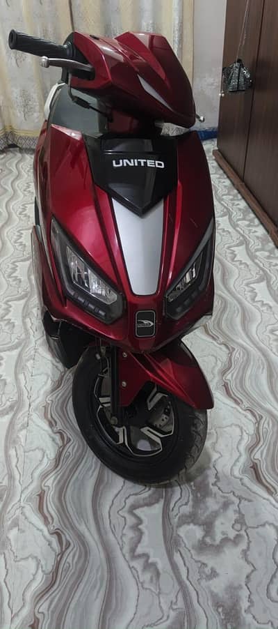 United Scooty us 100