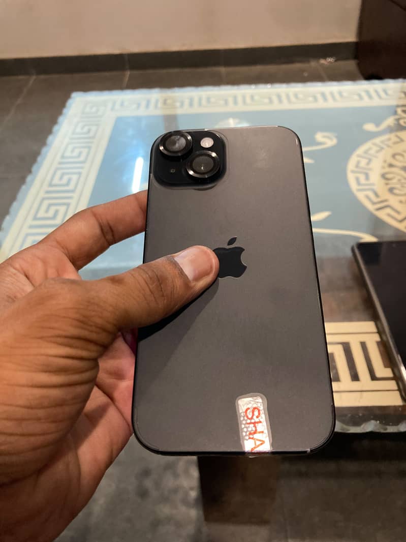 Apple iPhone 15 2