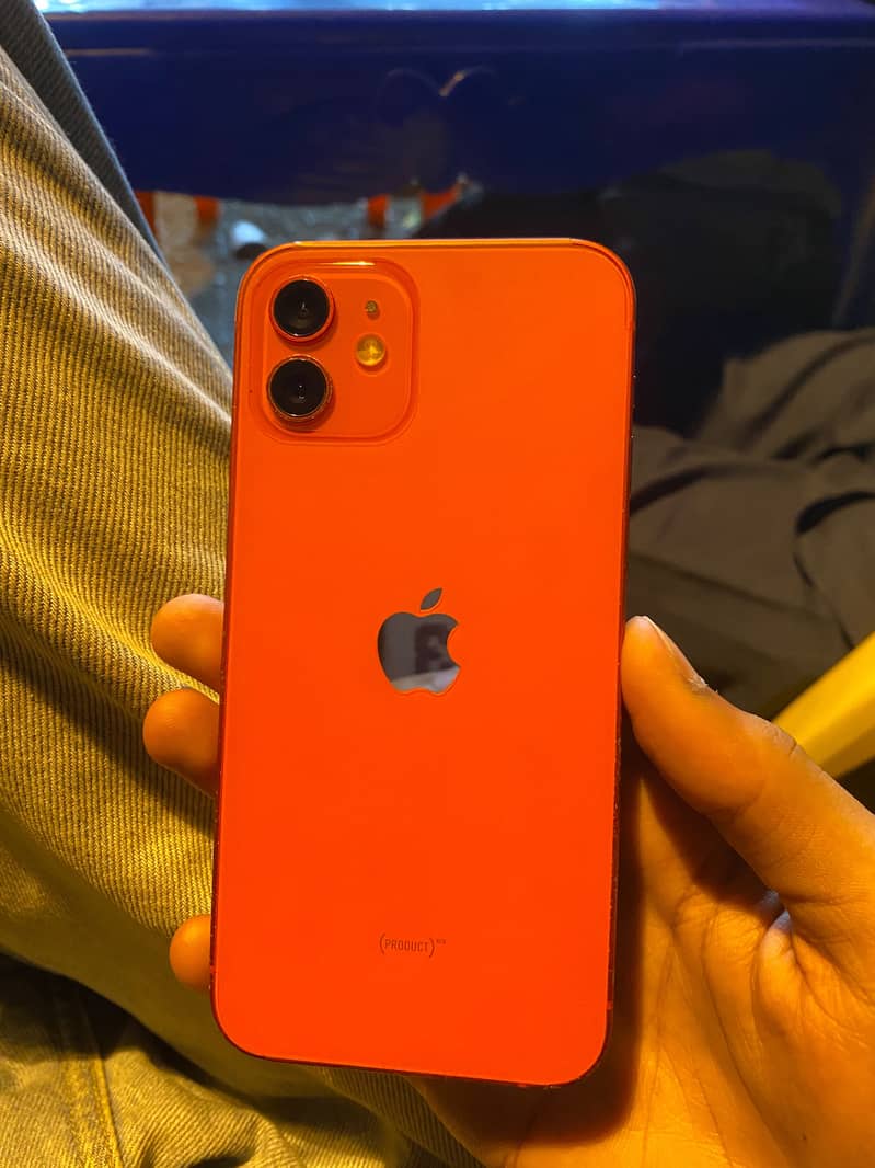 Apple iPhone 12 4