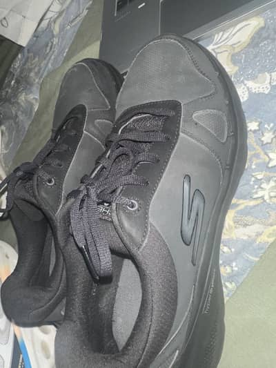Skechers Go Walk 6