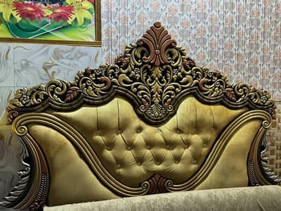 Premium Bed Set Urgent Sale