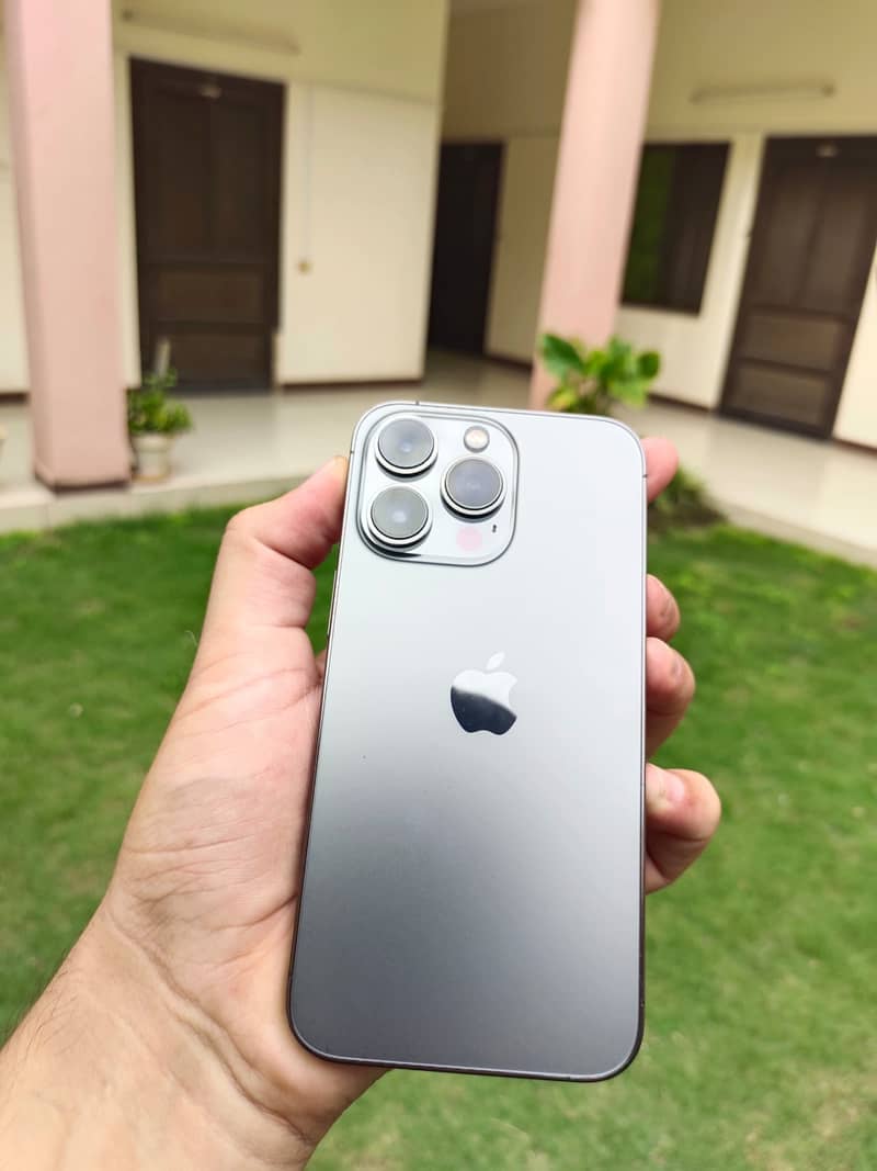 Apple iPhone 13 Pro 6