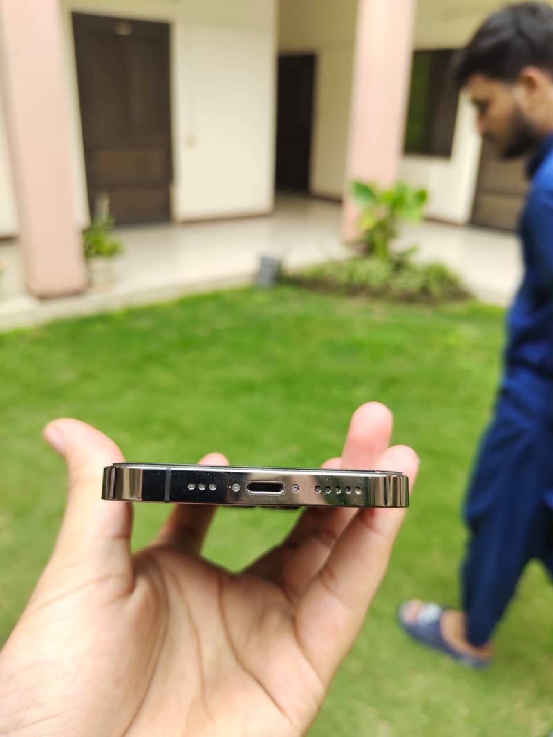 Apple iPhone 13 Pro 7