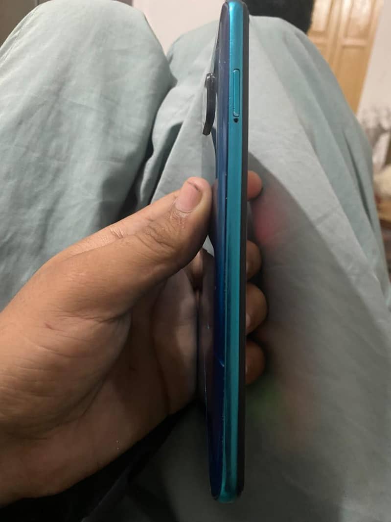 Xiaomi Redmi Note 9 Pro 4