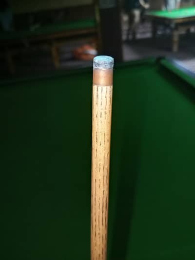 RA Raja ahsan beginner cue for sale  condition 10/10 hai