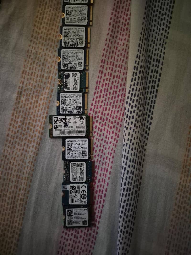 NVMe SSD M. 2 1