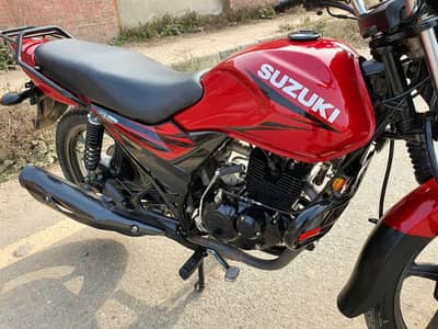 SUZUKI GR 150 RED COLOUR