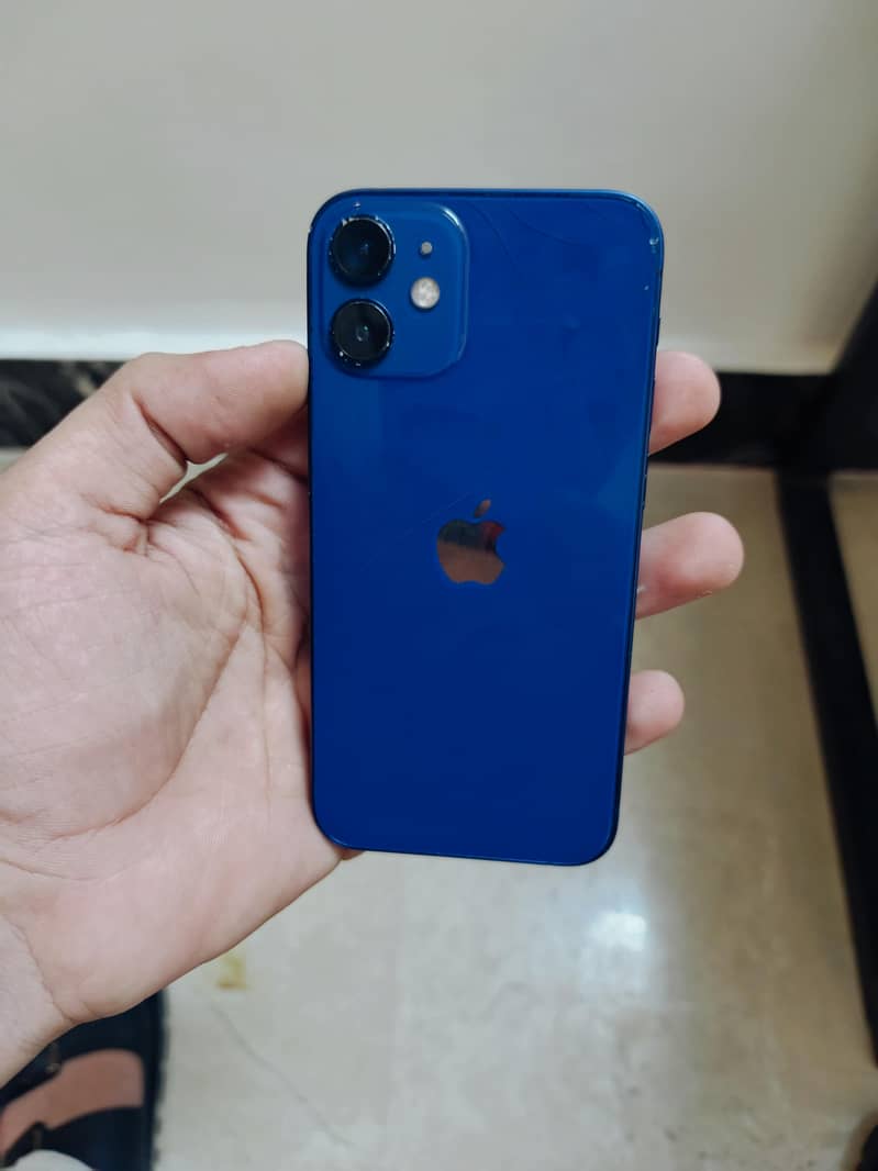 Apple iPhone 12 mini 0