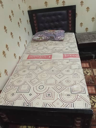 2 singil bad  good condition