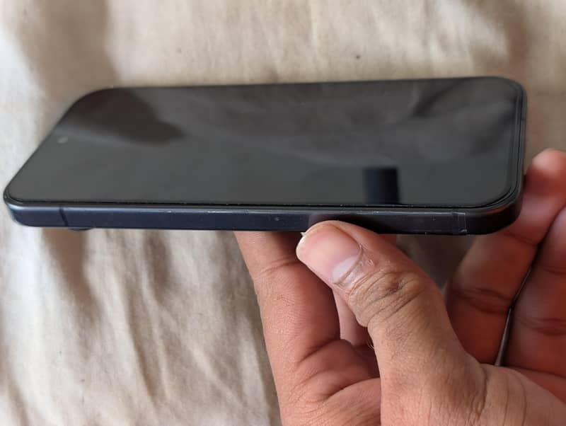 Google Pixel 9 waterpack. . 3