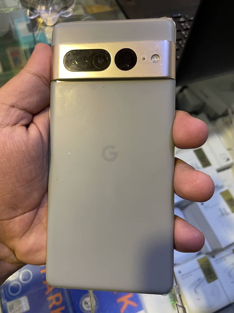 Google Pixel 7 Pro 6