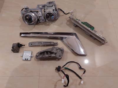 Facelift Lancruiser 200 Headlight Parts