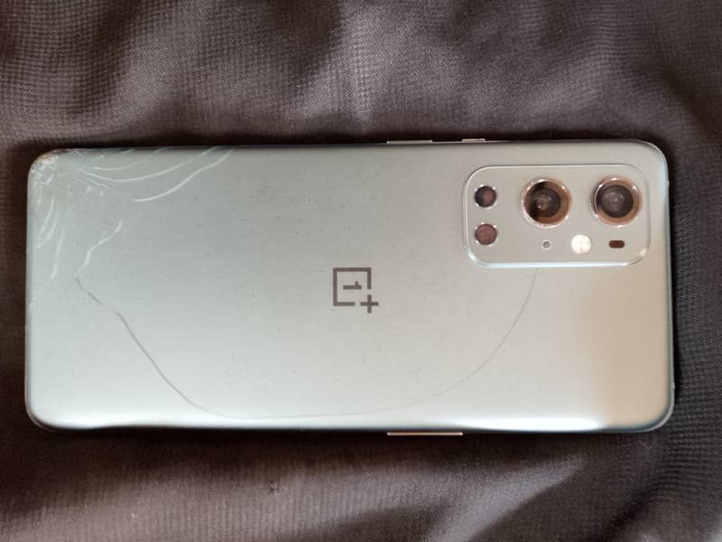 One Plus 9 Pro 0