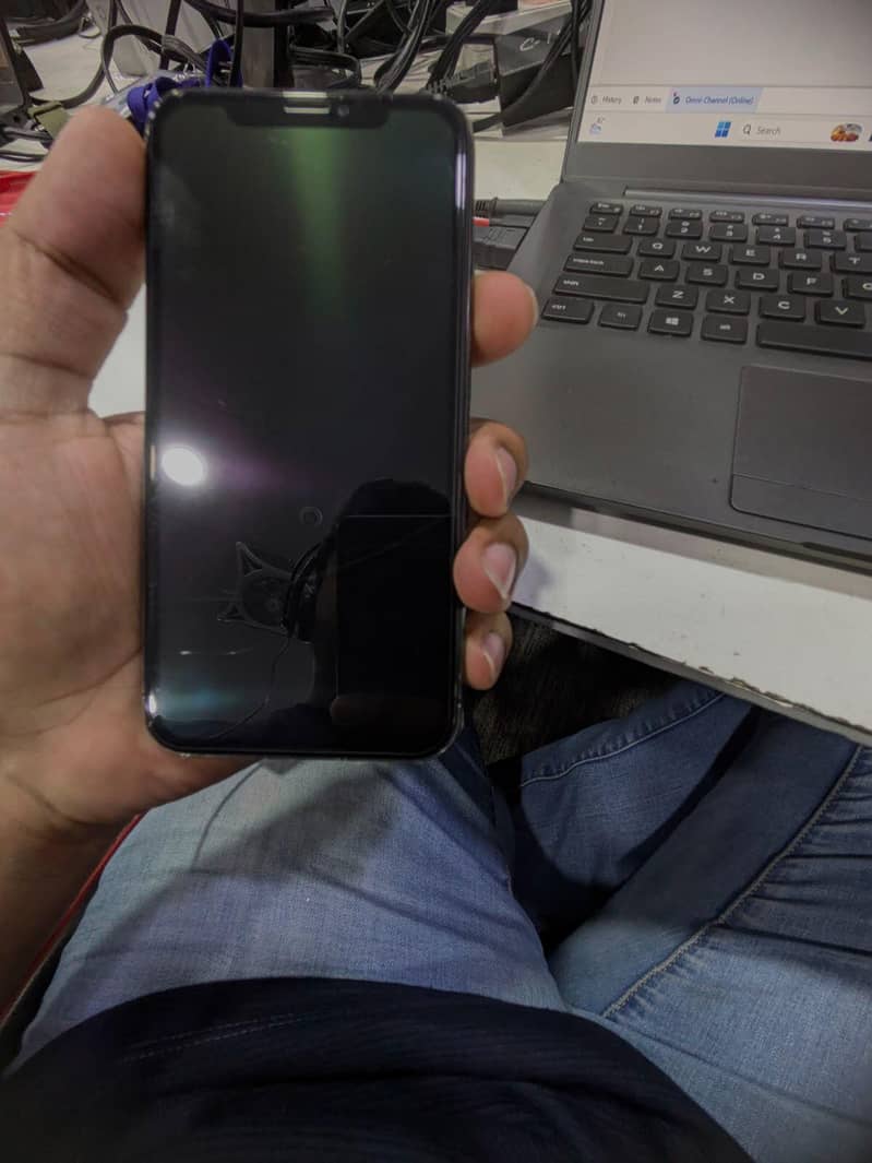 Apple iPhone X 2