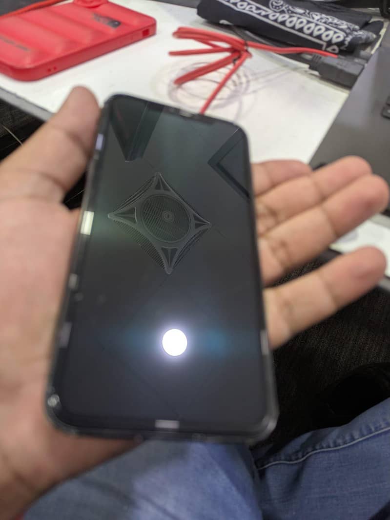 Apple iPhone X 3