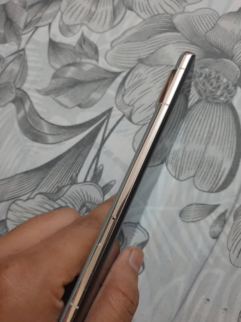 Google Pixel 7 Pro 10
