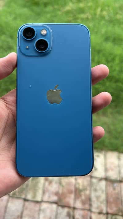 Apple iPhone 13