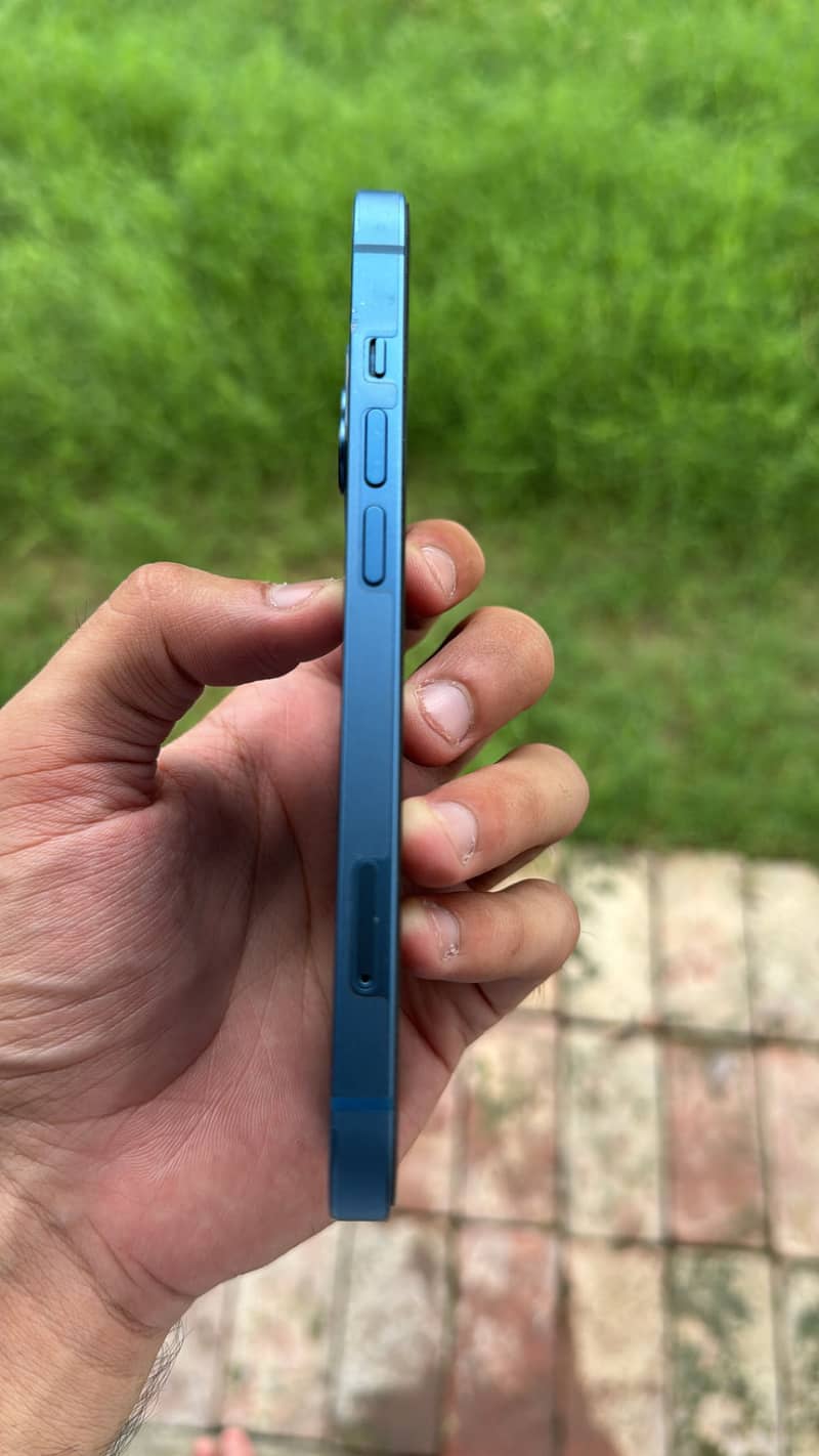Apple iPhone 13 3