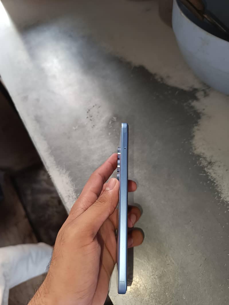 Tecno Spark 40 pro 3
