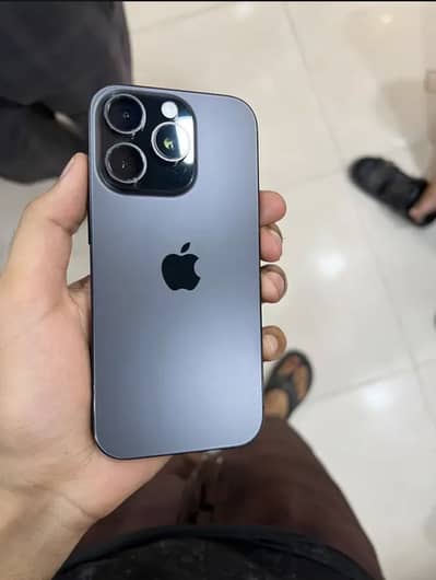 Apple iPhone 16 Pro