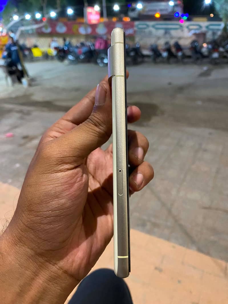 Google Pixel 7 3
