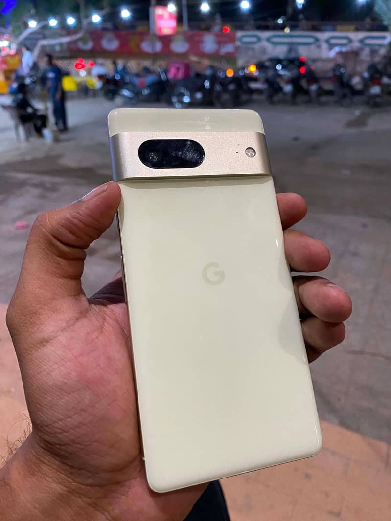 Google Pixel 7 5
